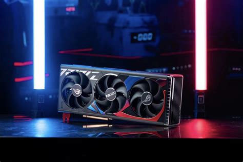 ROG 白色版 RTX 4090 猛禽显卡曝光，颜值更高__财经头条