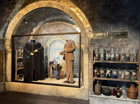 Harry Potter Figuren Ausmalbild zum Ausdrucken Kostenlos für Erwachsene ...