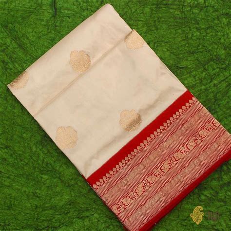 Pre-Order: 'Qainaat' Off White Pure Katan Silk Banarasi Kadiyal Handlo ...