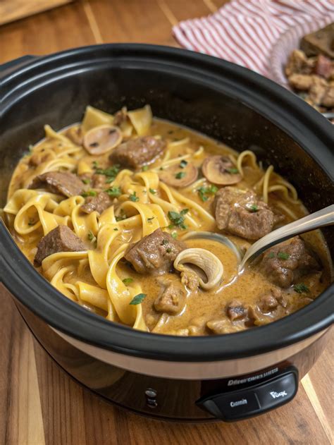 The most Incredible Crockpot beef stroganoff masterpiece - Recipes Aroma