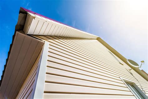Hardie Board vs Vinyl Siding (Pros & Cons) - Openbox Roofing