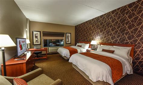 WHEELING ISLAND HOTEL-CASINO-RACETRACK - Resort Reviews, Photos, Rate ...