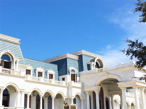 These Are the Largest Homes in America — Daily Passport