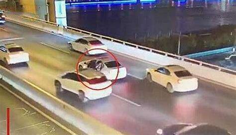 上海17岁男孩跳桥全程视频曝光，17岁男孩为什么跳桥背后真相揭秘