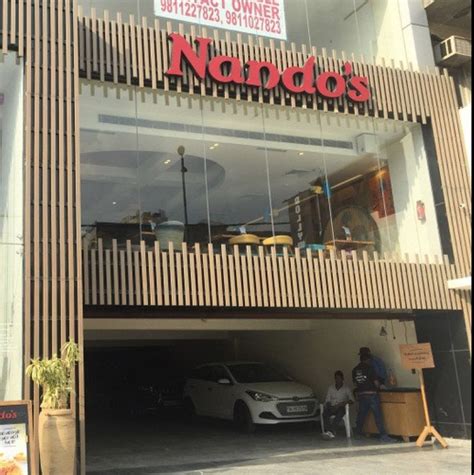 Head To Nando's Punjabi Bagh Outlet & Grab A Pint Of Beer For INR 1 | LBB