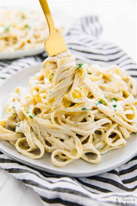 Linguine Pasta Alfredo at Ashley Cooper blog