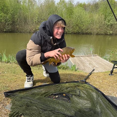 COLEMANS COTTAGE FISHERY (Witham) - Inn Reviews, Photos, Rate ...