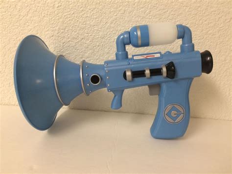 Despicable Me Minions Fart Blaster Gun With Lights & Sounds Universal ...
