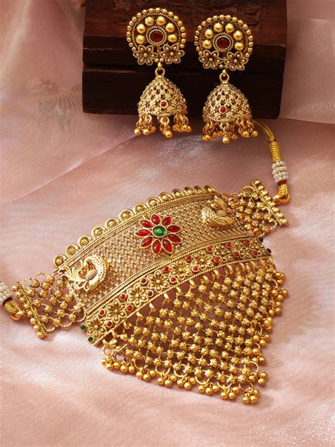 Explore Divine Temple Jewellery Collection at Rubans