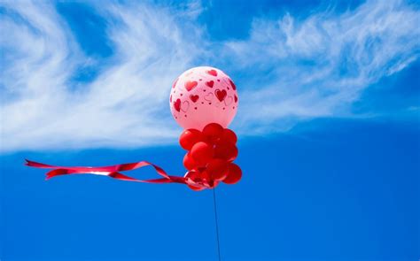 92 Words That Rhyme with Room for Creative Inspiration