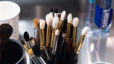 How To Clean My Makeup Brushes | Saubhaya Makeup