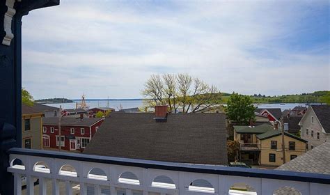 ROOMS @ THELINC (Lunenburg, Nova Scotia) - Guesthouse Reviews & Photos ...