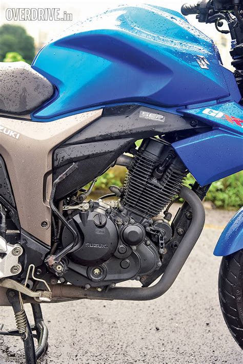 Comparo: Hero Xtreme Sports vs Suzuki Gixxer - Overdrive
