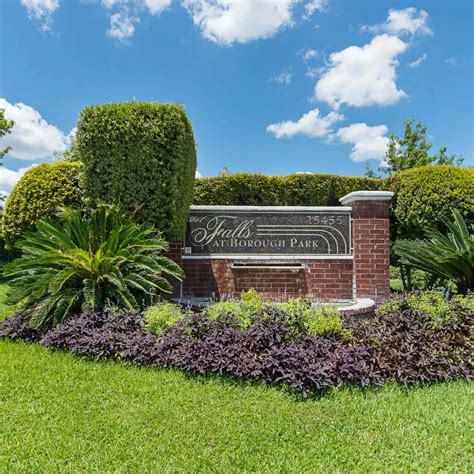 Home | Falls At Borough Park