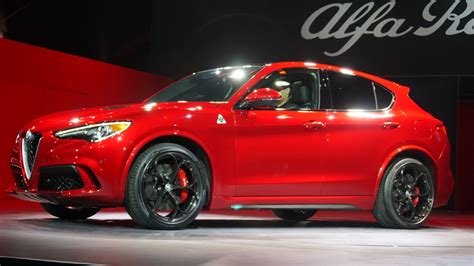 2018 Alfa Romeo Stelvio SUV finally makes debut