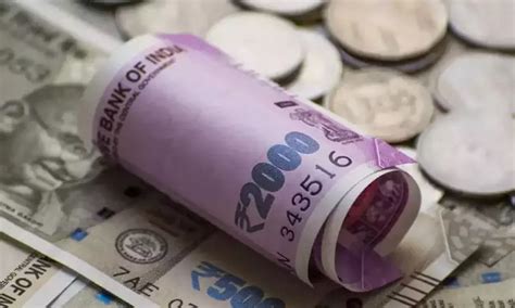 Most Indians facing extreme levels of economic distress with rise in ...