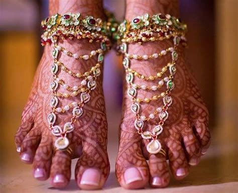 Know You Can Pick The Right Anklet To Complete Your Bridal Look In ...
