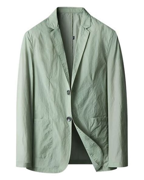Best Lightweight Summer Jackets for Men in 2025 - Label Saasha