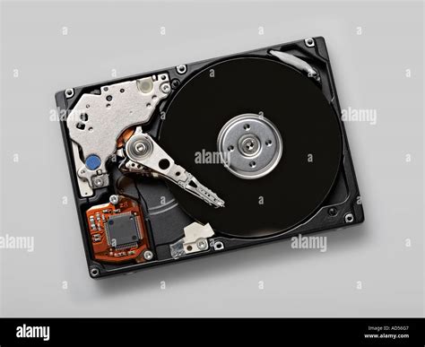 Hard Drive Inside a Computer 的图像结果