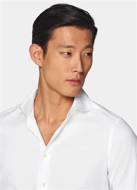 Camisa blanca con cuello cutaway in Algodón egipcio | SUITSUPPLY