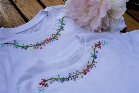 25 Free Floral Embroidery Patterns (Flower Pattern) - Diy Folly