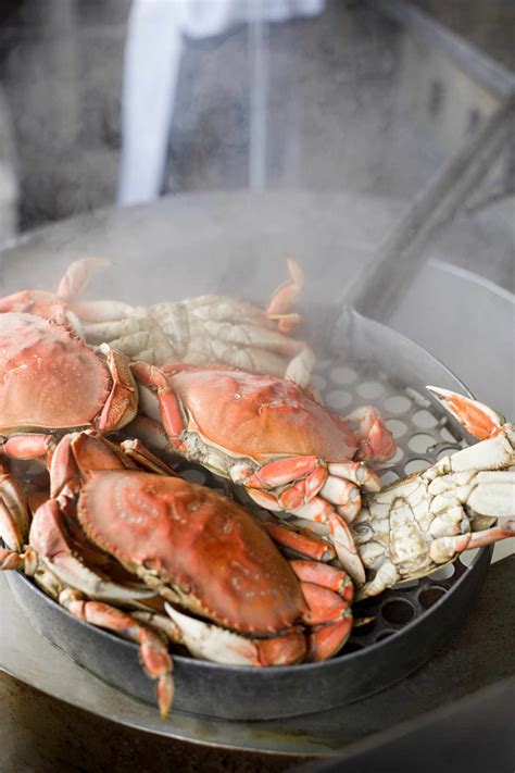Boil a Bushel of Crabs With This Step-By-Step Recipe