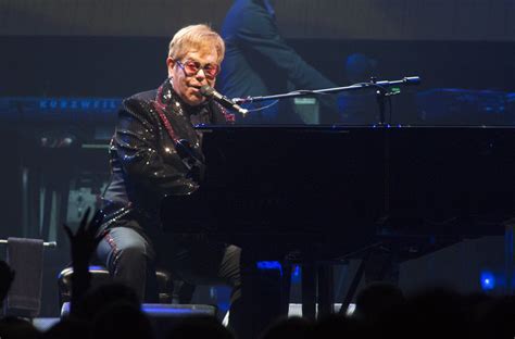 A confident Elton John kicks off farewell tour with flair | Inquirer ...