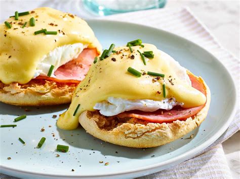 Eggs Benedict Recipe | Eating Out Loud - can pregnant women eat eggs benedict