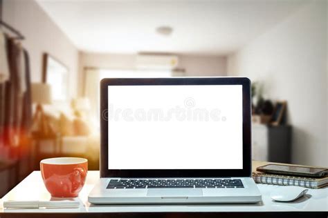 Computer Table Front View 的图像结果