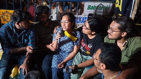 Junior Doctors Hunger Strike : বাড়ছে আন্দোলনের তীব্রতা, ধর্মতলায় ...
