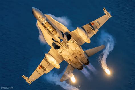 Spanish Air Force F/A-18 Hornets [ALBUM] : r/WarplanePorn