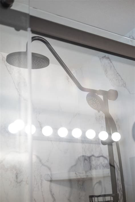 Install Walk-In Shower 的图像结果