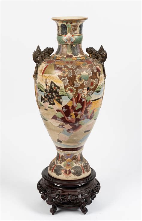 Lot - A large Kyoto Satsuma export ware floor vase, Japanese, 19th/20th ...