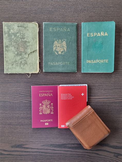 My late grandfather's passports and my newly acquired Spanish passport ...