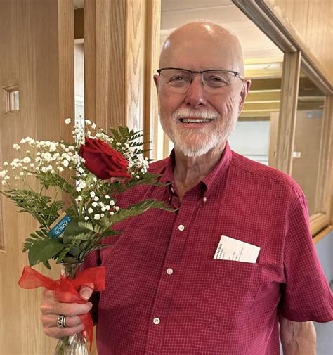 Obituary | Lowell M. Nofziger | Short Funeral Home Inc.