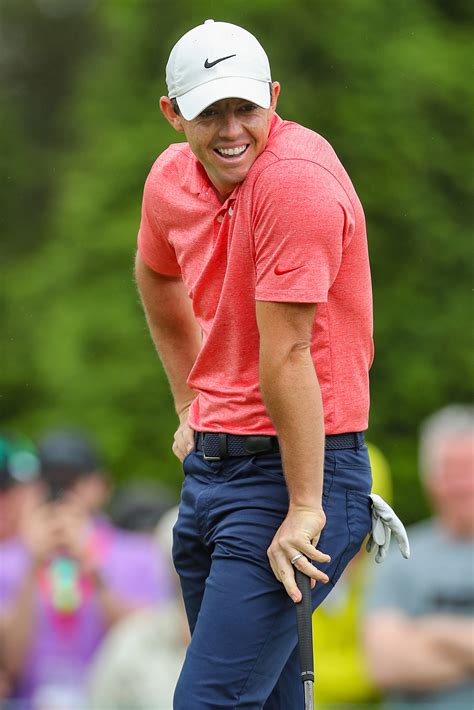 Golfer Rory McIlroy tees up earnings of €160m putting him top of ...