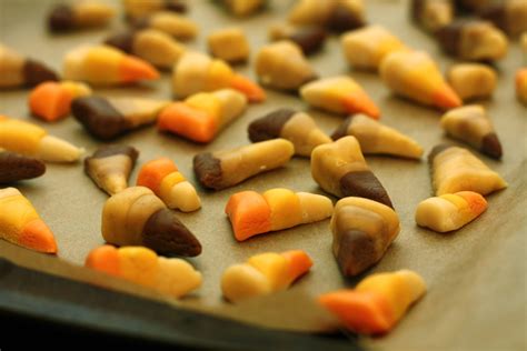 K's Veg Recipes: Vegan Candy Corn and Chocolate Candy Corn