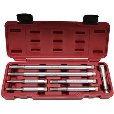 Using a Spark Plug Thread Chaser 的图像结果