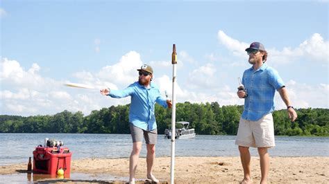 What Color Shirt Goes with Khaki Pants? | Mountain Khakis