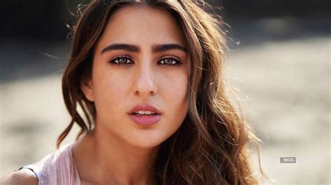 Childhood picture of Sara Ali Khan with her brother Ibrahim go viral ...