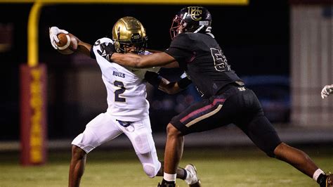 E.E. Smith High School football tries to rebound from winless 2021