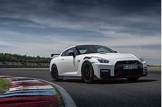 2020 Nissan Gtr Nismo Wallpaper by 2020 Nissan Gt R Nismo Takes To The Track Shows Lighter 2020 Nissan Gtr Nismo Wallpaper