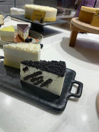 CAT & THE FIDDLE (JUNCTION 8), Singapore - Menu, Prices & Restaurant ...