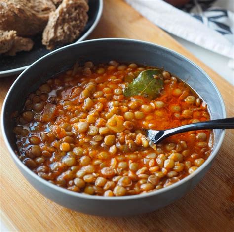 FAKIES | Greek Lentil Soup - Mary's Kouzina