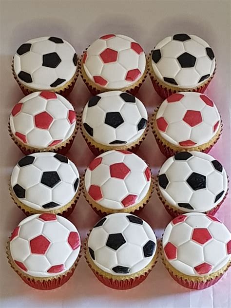 Football cupcakes | Soccer party decorations, Soccer birthday, Football cupcakes