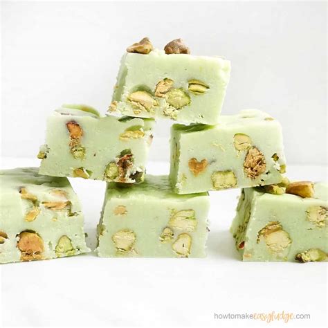 Hot Chocolate Fudge – How to make easy fudge!