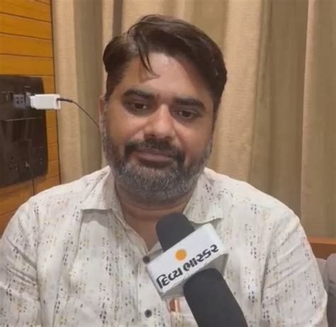 1 lakh people troubled by pest-infested water in posh area of Surat ...