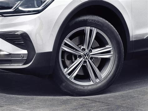 Volkswagen Tiguan Exclusive Edition Petrol price, specs, mileage ...