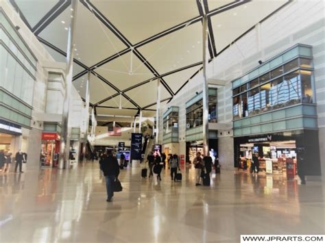Detroit Metropolitan Wayne County Airport - Best Photos And Videos.
