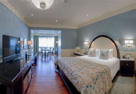 Taj Club Room City View